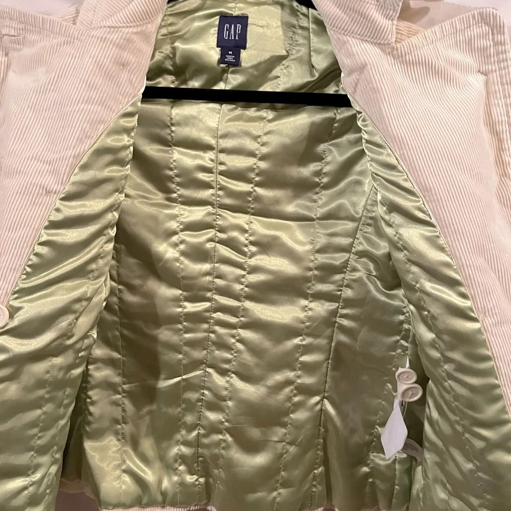 Gap Women’s Fall Jacket.  Size M - Picture 8 of 8